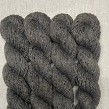 Load image into Gallery viewer, Studio Worsted Tweed