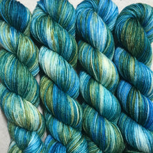 Load image into Gallery viewer, Sea Glass - Studio Aran