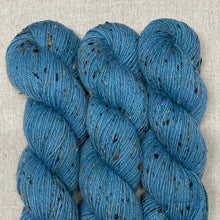 Load image into Gallery viewer, Studio Worsted Tweed
