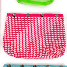 Load image into Gallery viewer, Oh Snap! - dellaQ