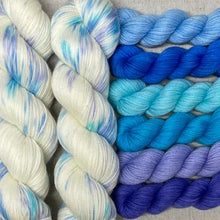 Load image into Gallery viewer, Deep Sea - Brain Games MKAL - Studio Sox