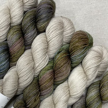 Load image into Gallery viewer, Craigh Na Dun - Brioche Soundwaves