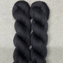 Load image into Gallery viewer, Main Color - Linnea Ornstein