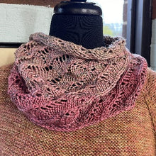 Load image into Gallery viewer, Splash Gradient - Sea Song - Fingering