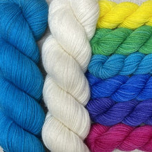 Load image into Gallery viewer, Calypso - Oh Happy Wrap