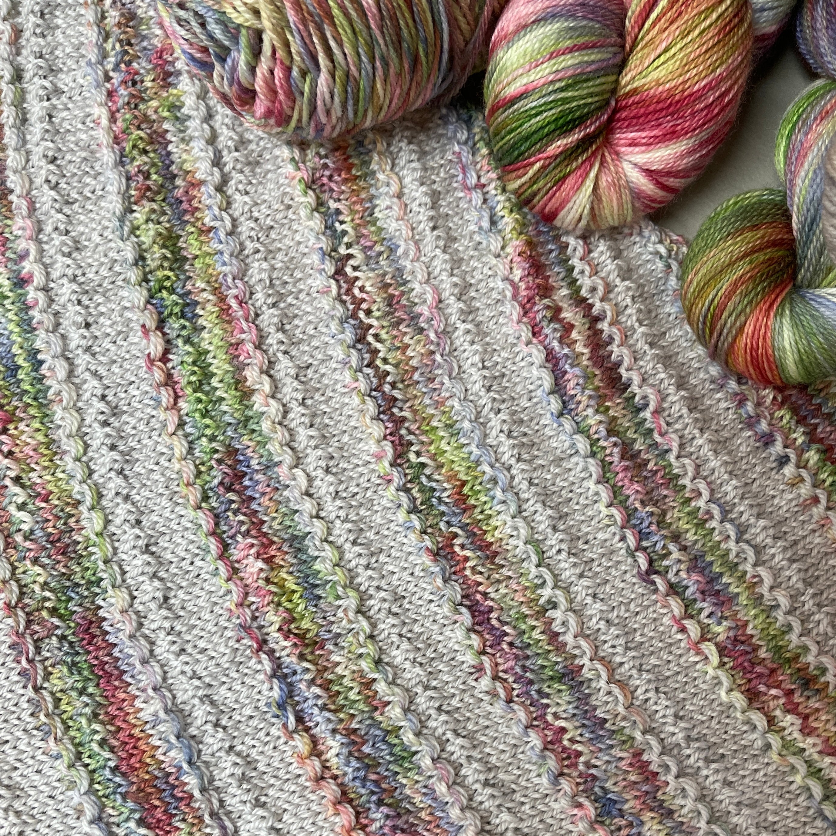 Ric Rac Shawl The Fibre Studio at Yarns to Dye For